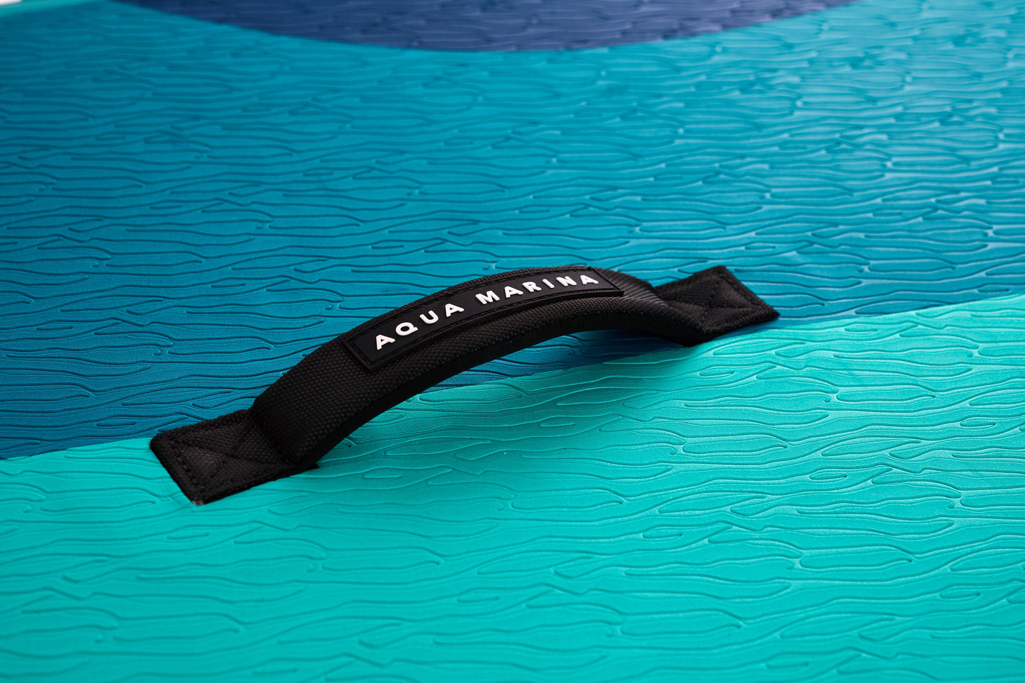 Family-size XL inflatable paddleboard rental for up to 6 riders—delivered to docks, cabins, and vacation homes in Flathead Valley, Flathead Lake, Whitefish, Echo Lake, Swan, and beyond. Rent at MontanaBoarders.com